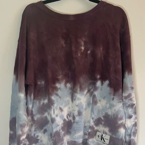 Calvin Klein Jeans Relaxed Crewneck Sweatshirt. Tie dye in Medium